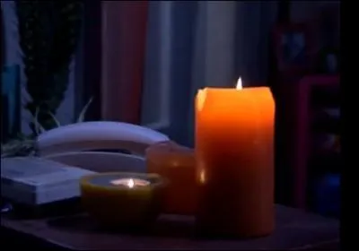 Le pre de Sylvia est mort dans un accident d'avion.