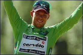 Il fait partie du club des coureurs ayant remport 10 tapes. Quel est le nom de ce beau bb norvgien (sprinter complet) ?