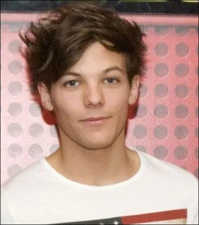 Quels sont les premiers mots du solo de Louis dans  Stand Up  ?