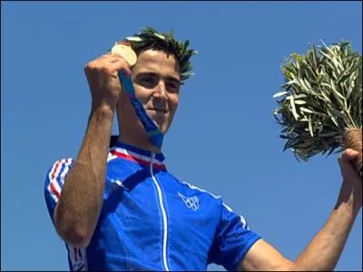 Julien Absalon est un sportif, double champion olympique (2004-2008) quadruple champion du monde, cinq fois vainqueur de la Coupe du monde et neuf fois champion de France. Dans quelle discipline ?