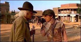 Qui sauve Marty de la pendaison ?