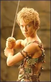 Et l ? c'est quoi son vrai nom ?