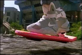 Dans quel film Marty McFly retourne-t-il vraiment vers le futur ? (Je me comprends)