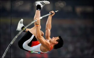 Avant 1950, les perchistes sautaient avec une perche en bambou.