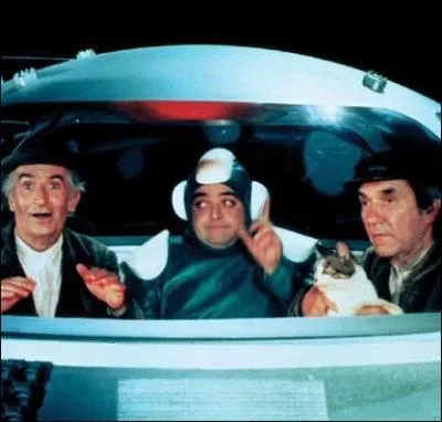 Il est   le Glaude   vieux paysan port sur la bouteille, dans ce film   bruyant   mais trs touchant ... .