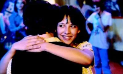 Dans  La boum   , quel titre fait danser Sophie Marceau ?