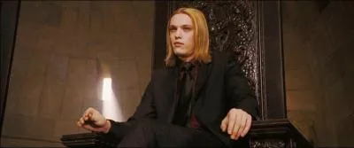 Que pense-t-il du mode de vie des Cullen ?