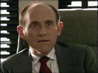 Quel acteur joue Snyder ?