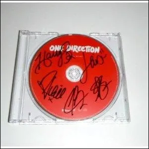 Quelle est la date de sortie de l'album en Angleterre ? ( Up All Night )