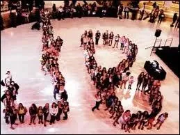 Qui rejoint les pom-pom girls ?