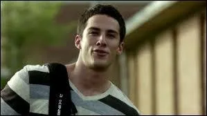 Que devient Tyler dans la saison 3 ?