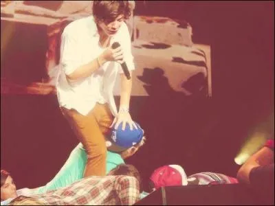 Qui n'a pas de petite amie ?