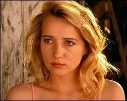 De quelle actrice franais, Pauline , est-elle la fille ?