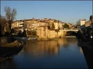 Form  partir du mot  Midou  et du mot  Douze , je suis un cours d'eau : la Midouze, dans le dpartement des ...