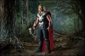 Qui se trouve dans la fort aux cts de Thor ?