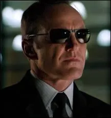 Qu'observe l'agent Coulson ?