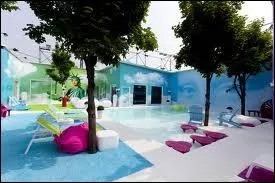 Quelle est la couleur de la chambre du clan de Thomas ?