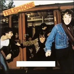 Quel nom porte cet album de Tlphone ?