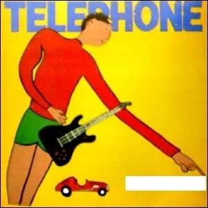 Quel nom porte cet album de Tlphone ?