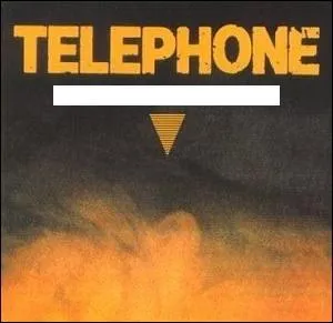 Quel nom porte cet album live de Tlphone ?