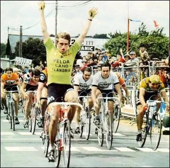 De 1976  1981, ce champion belge rcoltera 15 victoires sur les routes du Tour et ramnera 3 maillots verts  paris ... .