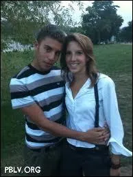 Avec qui Abdel est-il ?