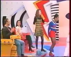 Dans quel jeu tlvis Marie-Ange Nardi tait-elle assiste par Ppita ?