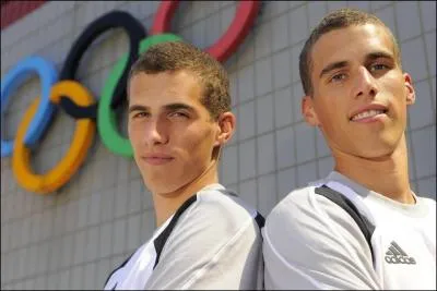 Ils sont jumeaux spcialistes du 400 M en Athltisme :