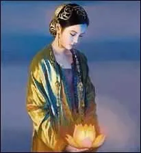 - ouvrant toute grande la porte des (... ) :