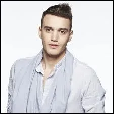 Quel est son nom de famille ?