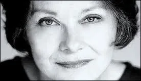 Comment s'appelle cette socitaire ?