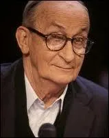 Comment s'appelait ce socitaire ?