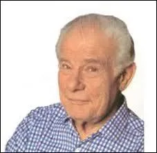 Comment s'appelait ce socitaire ?