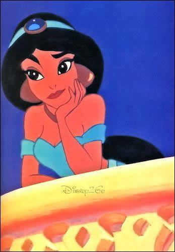 Quand Jasmine joue la soeur d'Aladdin,  qui dit-elle 'Bonjour docteur.'?