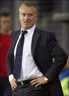 Didier Deschamps quitte l'OM en tant qu'entraneur pour l'quipe nationale , il avait succd  :