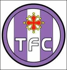 Comment se dcrit le maillot des Toulousains  domicile ?