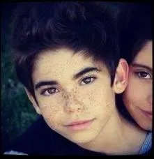 Comment s'appelle sa soeur ?