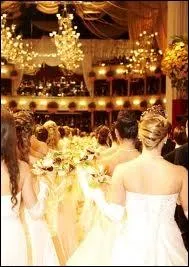 Au Bal des Dbutantes, il y a un code vestimentaire... ?