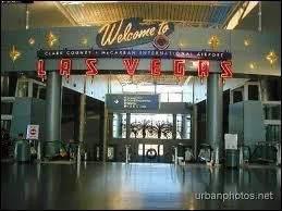 Qu'est-ce qui est faux sur McCarran International Airport ?