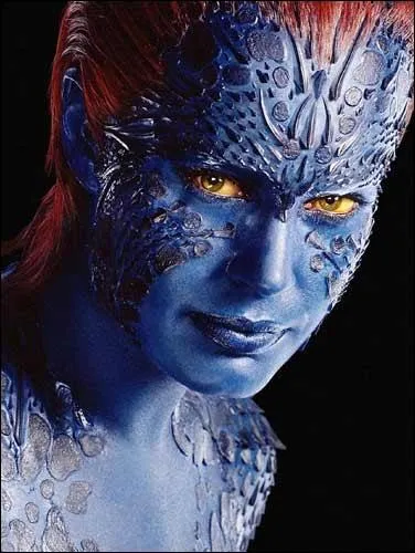 Dans  X-Men , de qui Mystique prend-t-elle l'apparence dans la Statue de la Libert ?