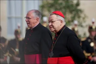 Cardinal, au nom impair, du fils et du Saint-Esprit !