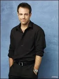 Comment s'appelle le pdiatre du service ?