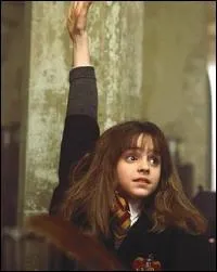 Que fait-elle pour aider Harry quand il s'empare de la pierre philosophale ?