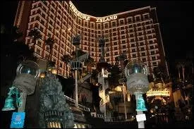 Treasure Island est un htel ayant pour thme les Antilles et les pirates. Quelle attraction n'est plus  cet htel ?