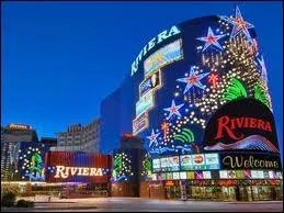 Quels artistes n'ont jamais fait de spectacle au Riviera ?