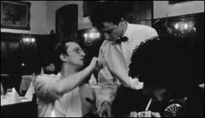 Que rpond Ben au serveur quand celui-ci se permet de faire une autre suggestion pour le menu ?