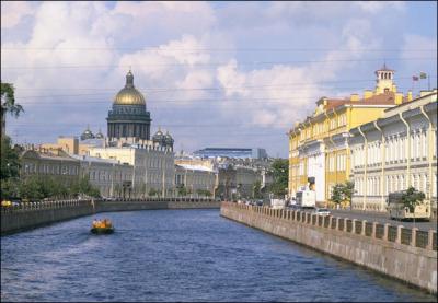 Au bord de quel fleuve a-t-il fait construire sa nouvelle capitale, Saint-Petersbourg en 1703 ?