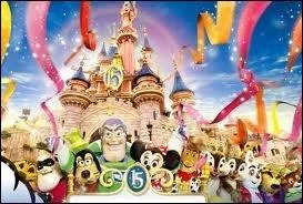 Combien de parcs y a-t-il  Disneyland Resort Paris ?