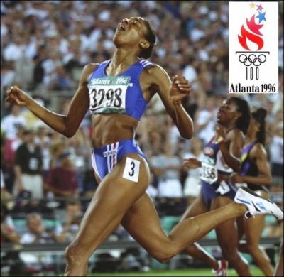 Dans quelles épreuves d'athlétisme, la   gazelle   Marie-José Pérec réussie-t-elle un mémorable doublé aux jeux d'Atlanta de 1996 ?