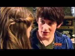 De qui Nina est-elle amoureuse ?